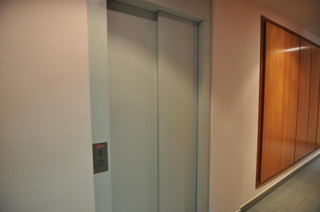 Rnet - Apartments Roses Centre Экстерьер фото