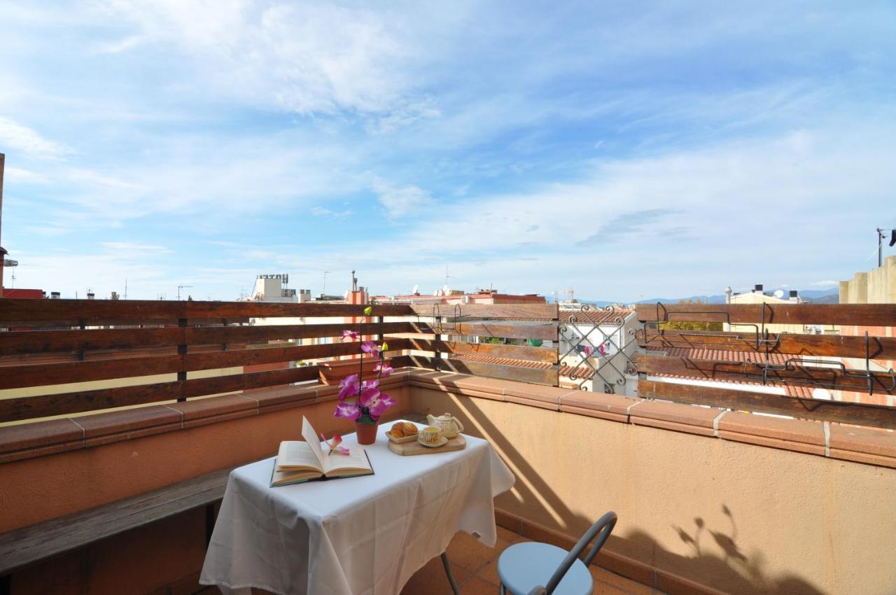 Rnet - Apartments Roses Centre Экстерьер фото