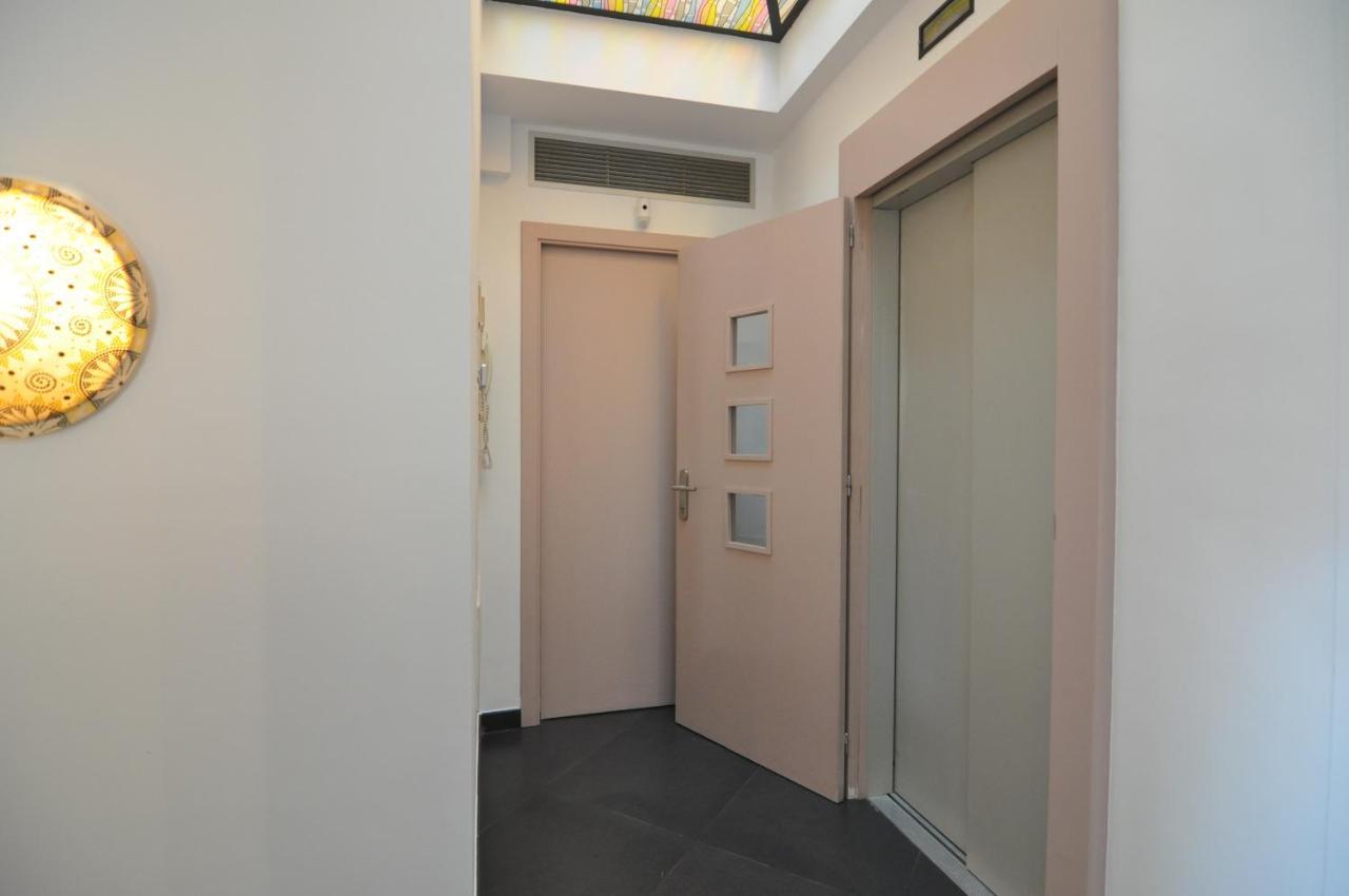 Rnet - Apartments Roses Centre Экстерьер фото