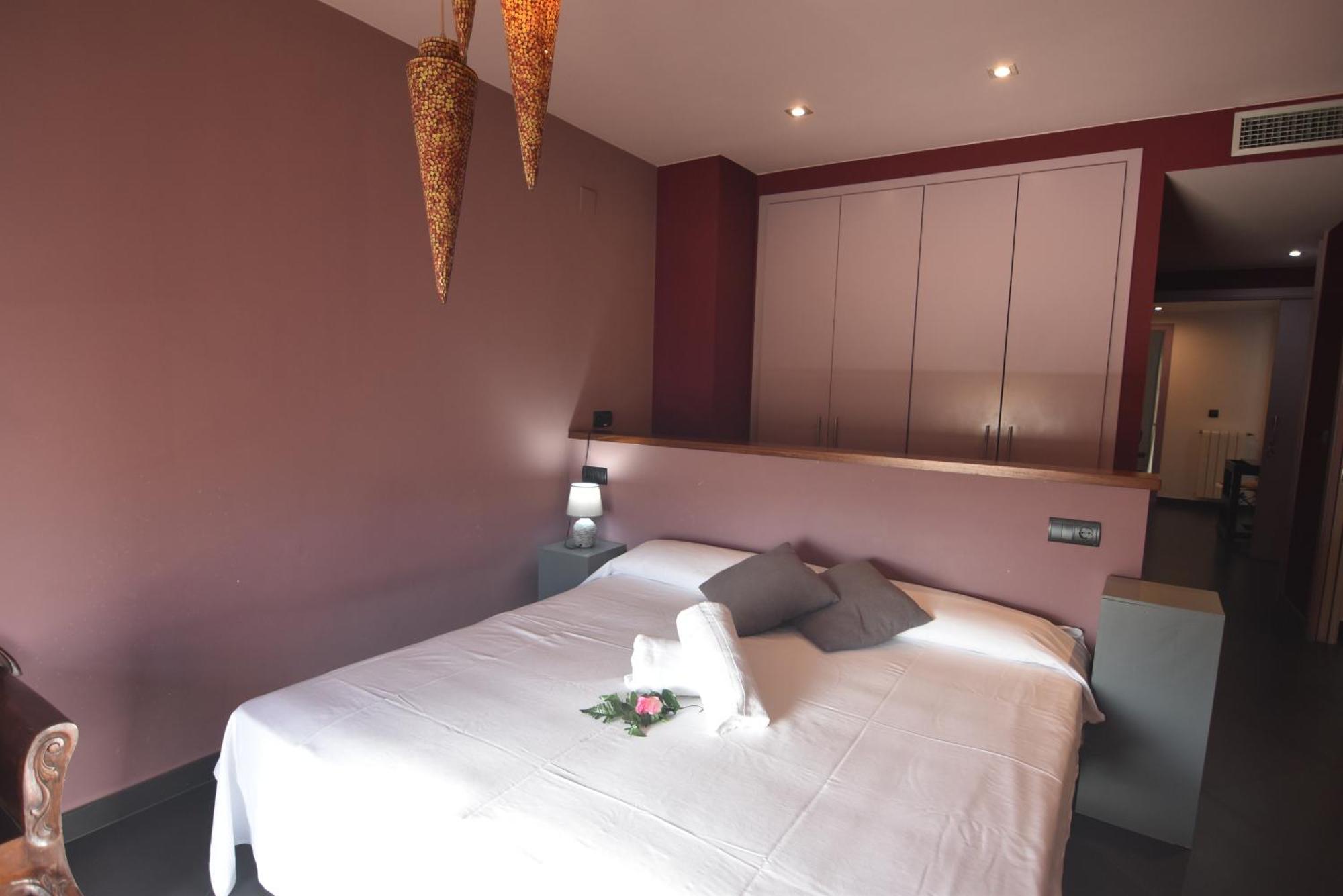 Rnet - Apartments Roses Centre Экстерьер фото